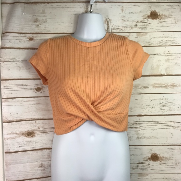 Bundle tops from Forever 21 - Picture 5 of 8